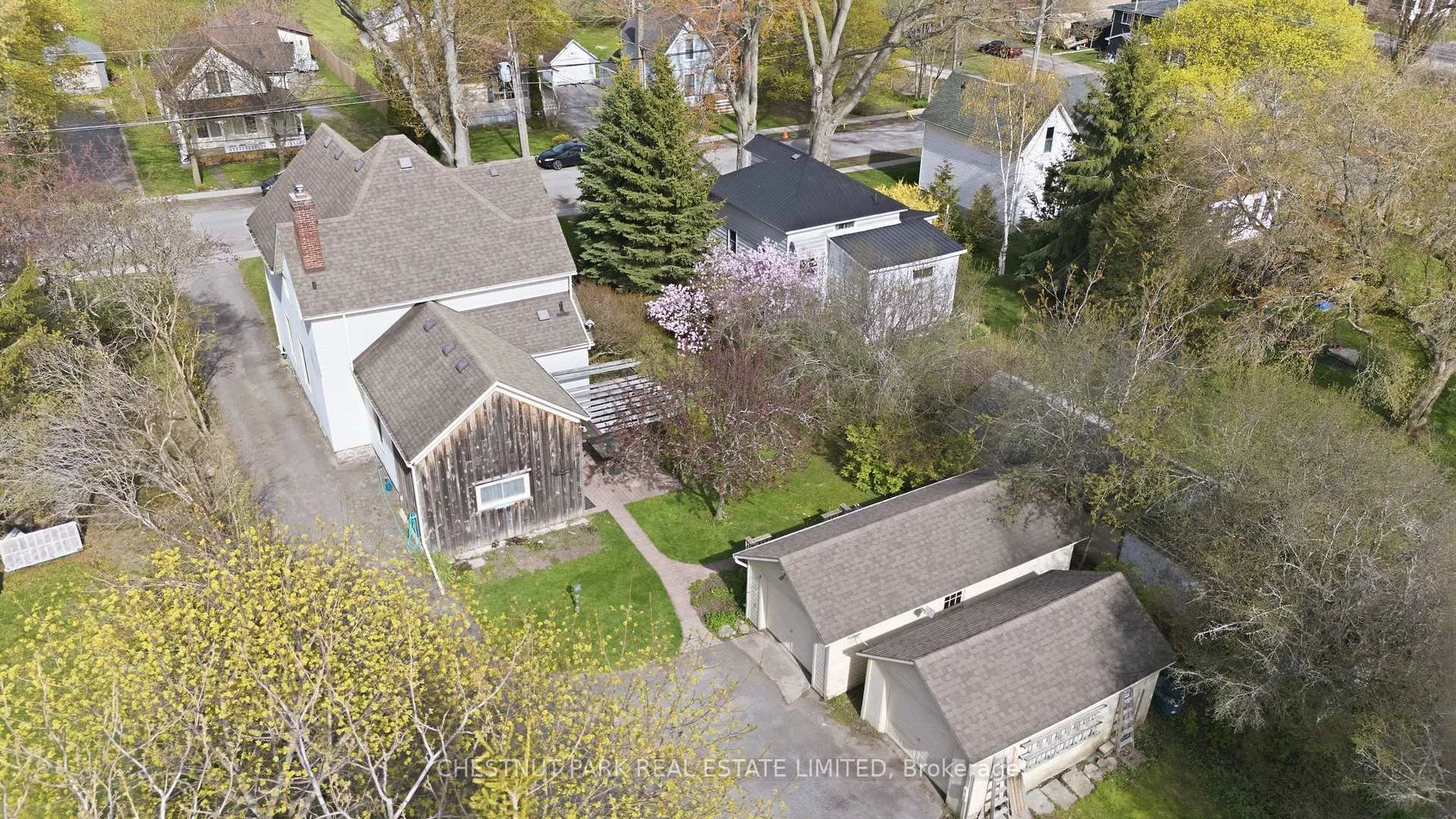 Photo 35 of 62 Consecon Street, Prince Edward County, Wellington Ward — HOMEH