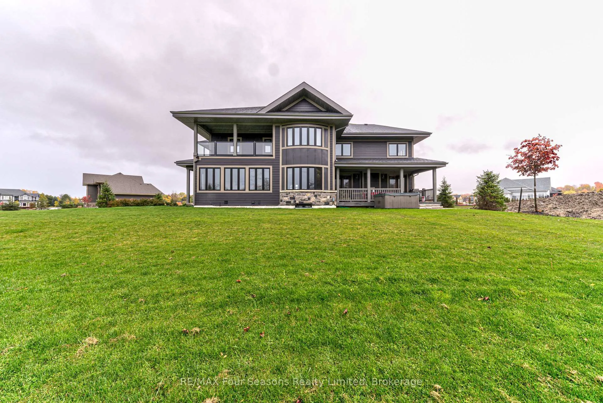 Photo 54 of 9 Windrose Valley Boulevard, Clearview, Rural Clearview — HOMEH