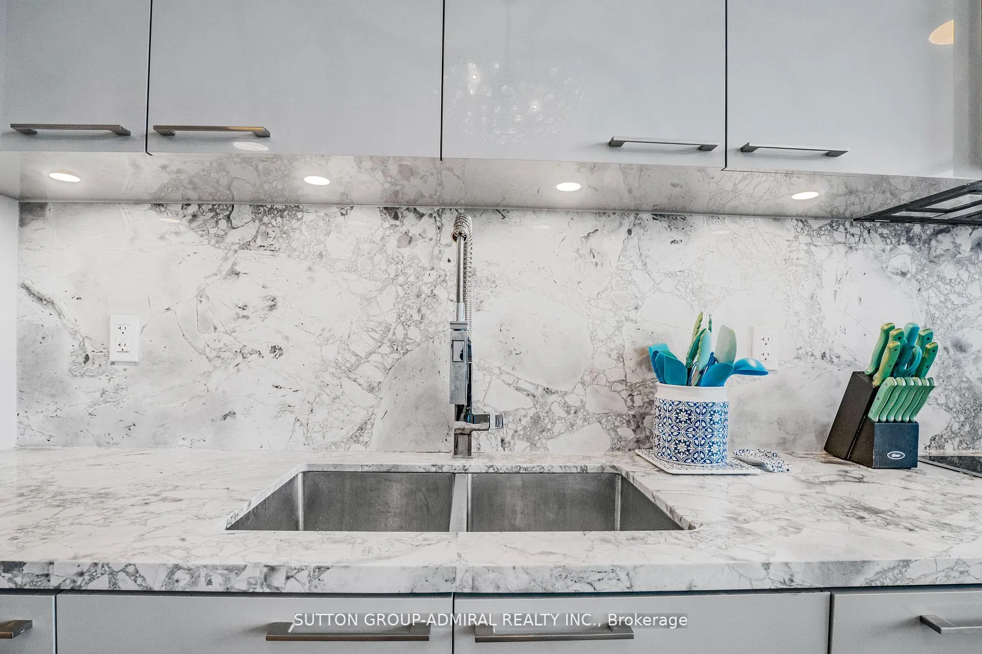 Photo 6 of Unit 3006, 1 Grandview Avenue, Markham, Thornhill — HOMEH