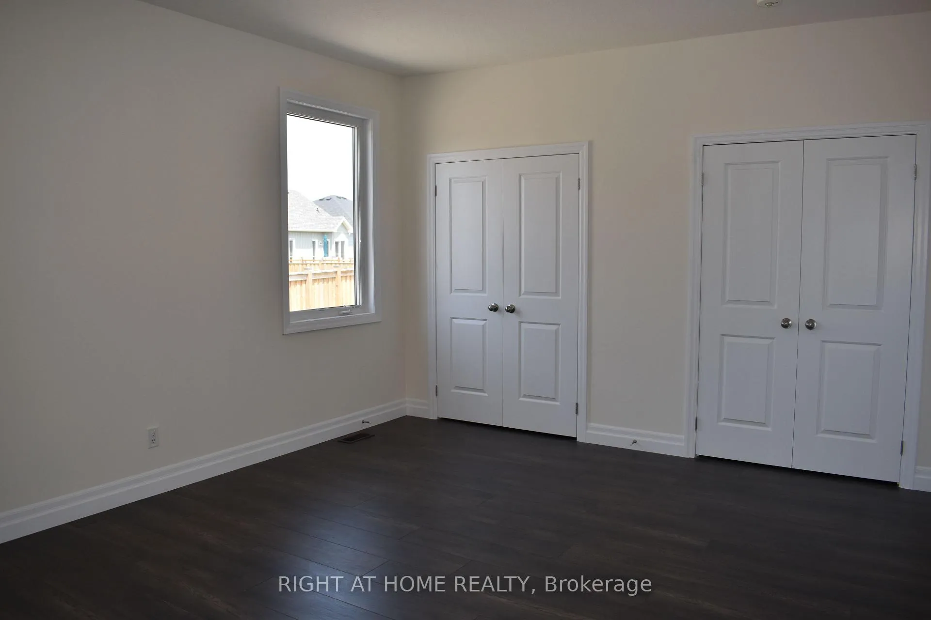 Photo 9 of 48 Allenwood Road, Springwater, Elmvale — HOMEH
