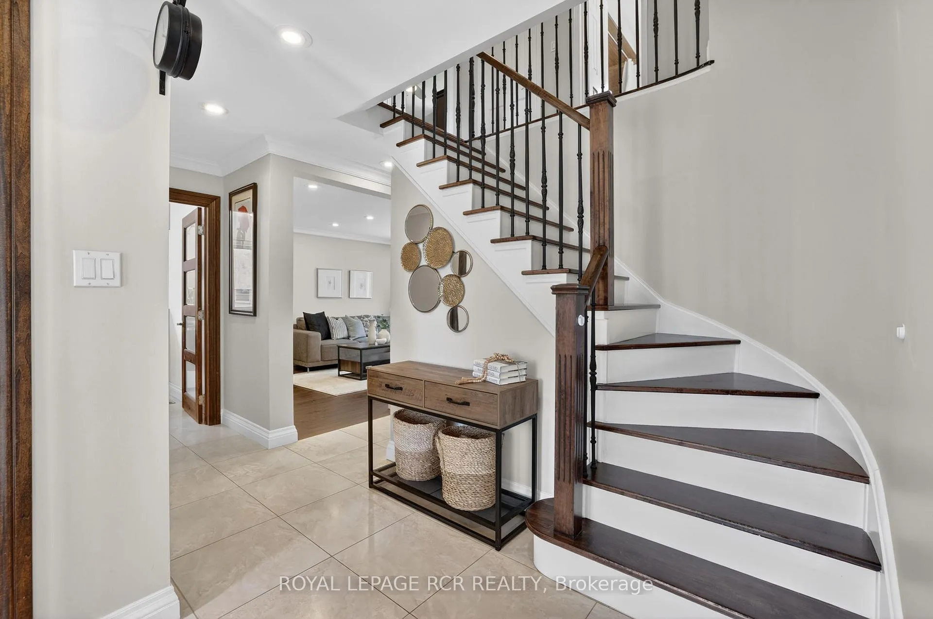 Photo 7 of 35 Mccabe Crescent, Caledon, Bolton North — HOMEH