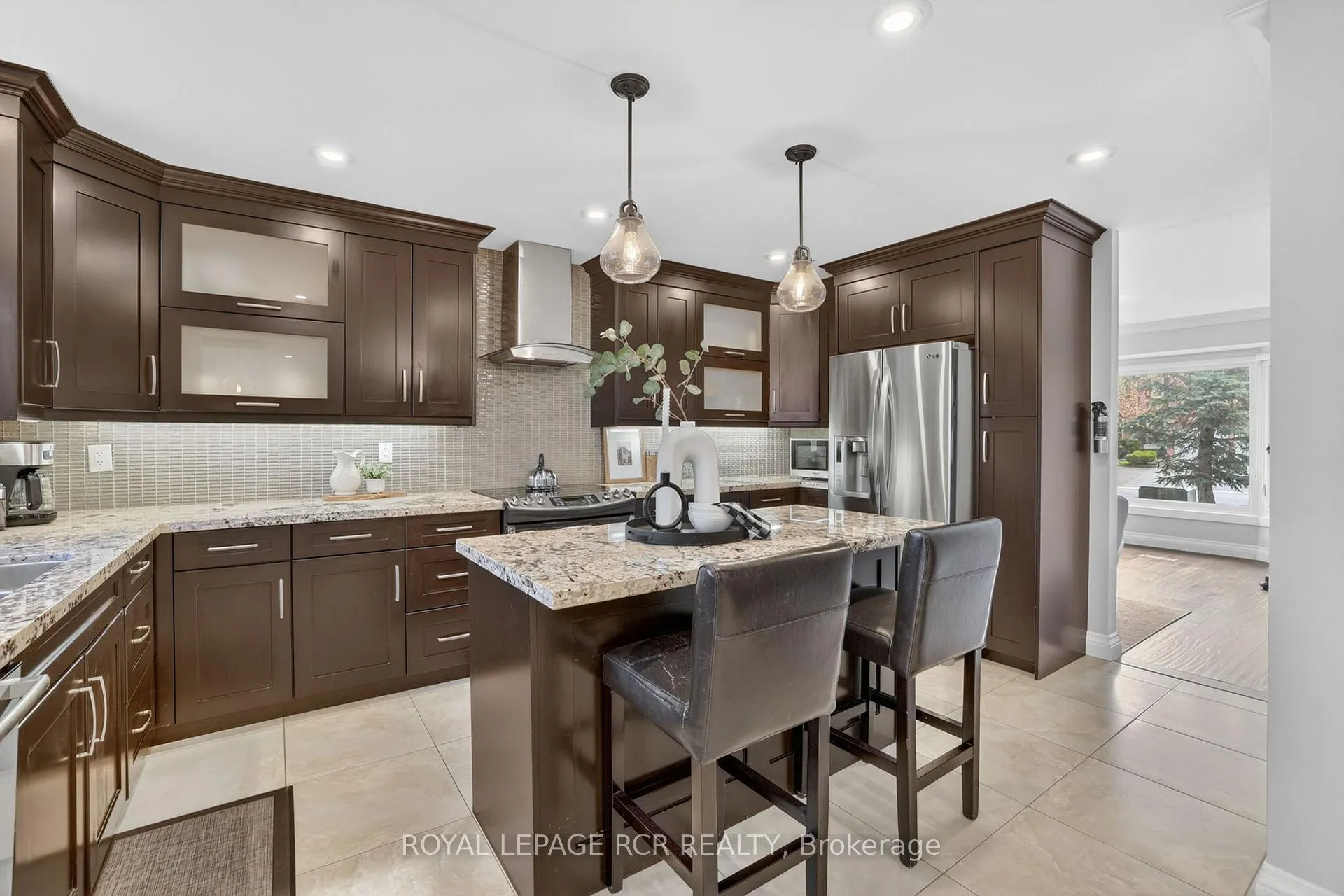 Photo 14 of 35 Mccabe Crescent, Caledon, Bolton North — HOMEH