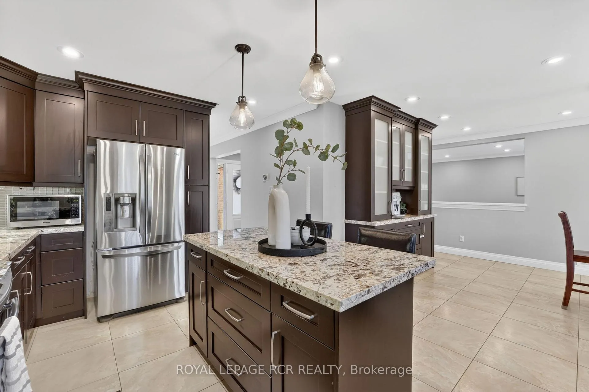 Photo 17 of 35 Mccabe Crescent, Caledon, Bolton North — HOMEH