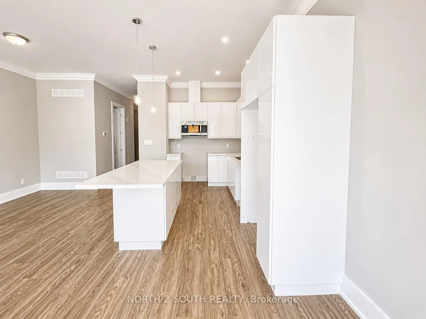 Photo 4 of 1056 Hansler Road, Welland, N. Welland — HOMEH