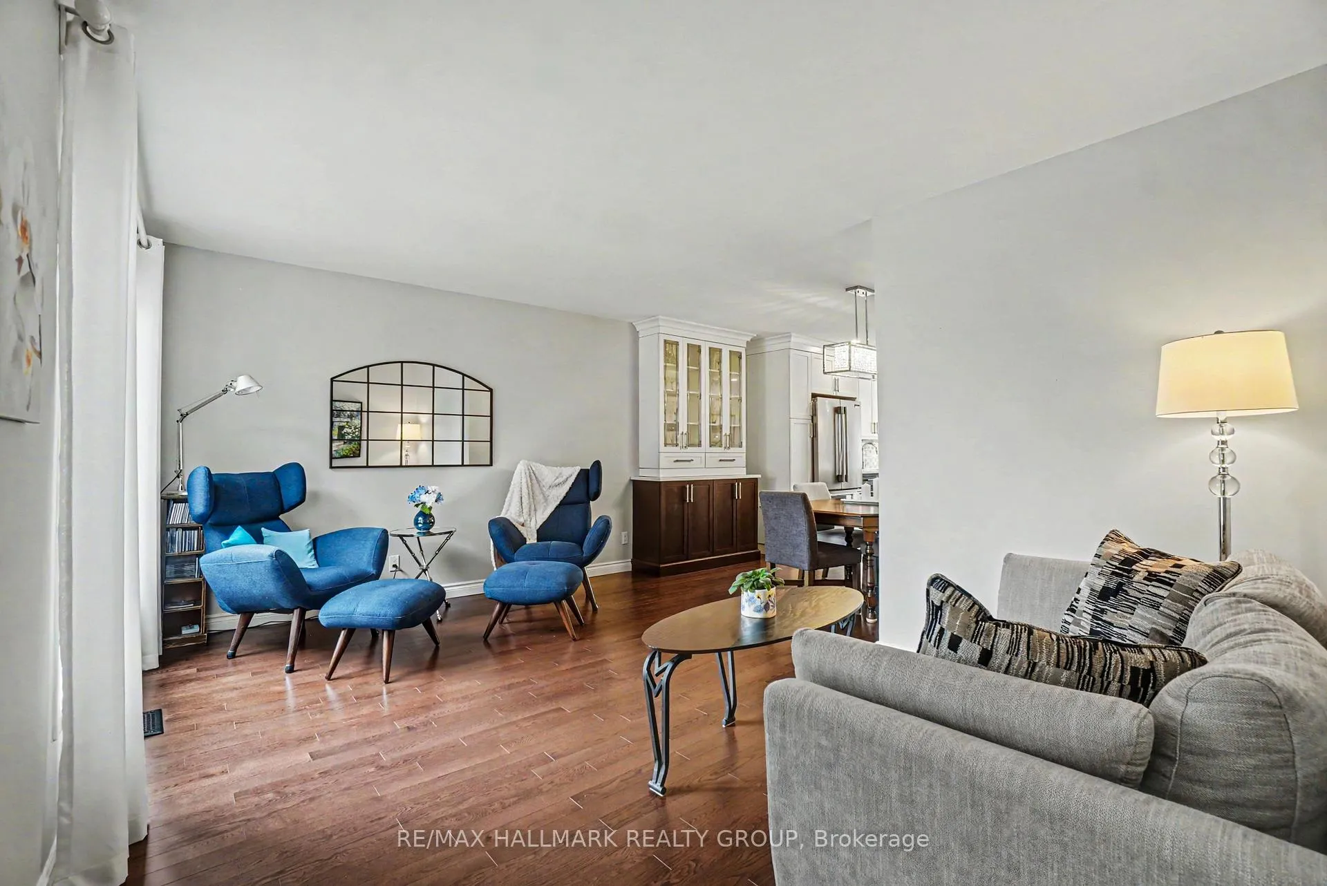 Photo 16 of 2056 Wildflower Drive, Ottawa, Queenswood Heights South — HOMEH