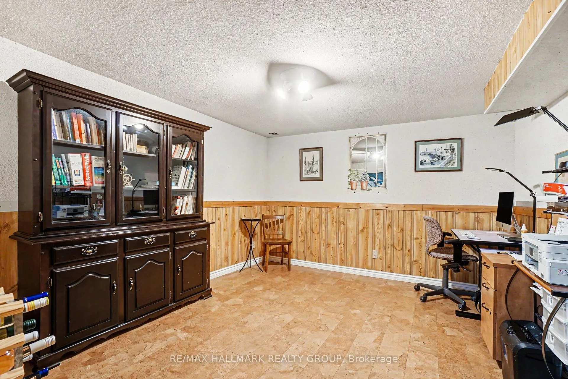 Photo 27 of 2056 Wildflower Drive, Ottawa, Queenswood Heights South — HOMEH