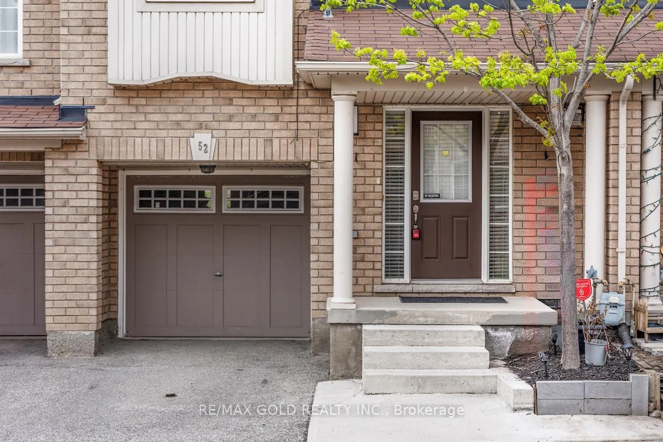 Photo 2 of 52 Arizona Drive, Brampton, Bram West — HOMEH
