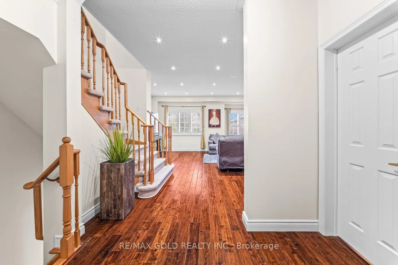Photo 12 of 52 Arizona Drive, Brampton, Bram West — HOMEH