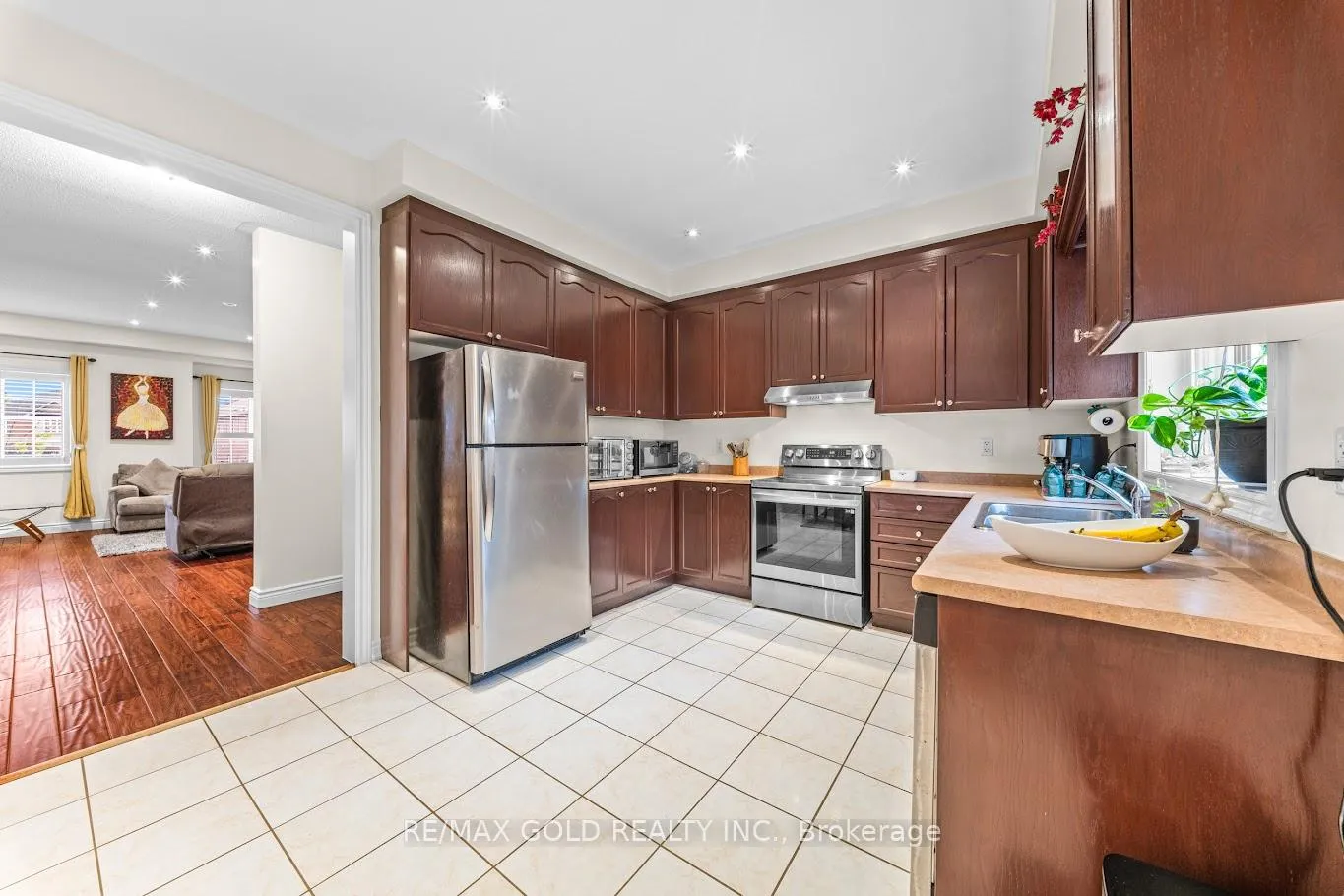 Photo 18 of 52 Arizona Drive, Brampton, Bram West — HOMEH