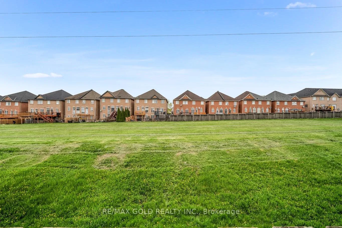 Photo 28 of 52 Arizona Drive, Brampton, Bram West — HOMEH