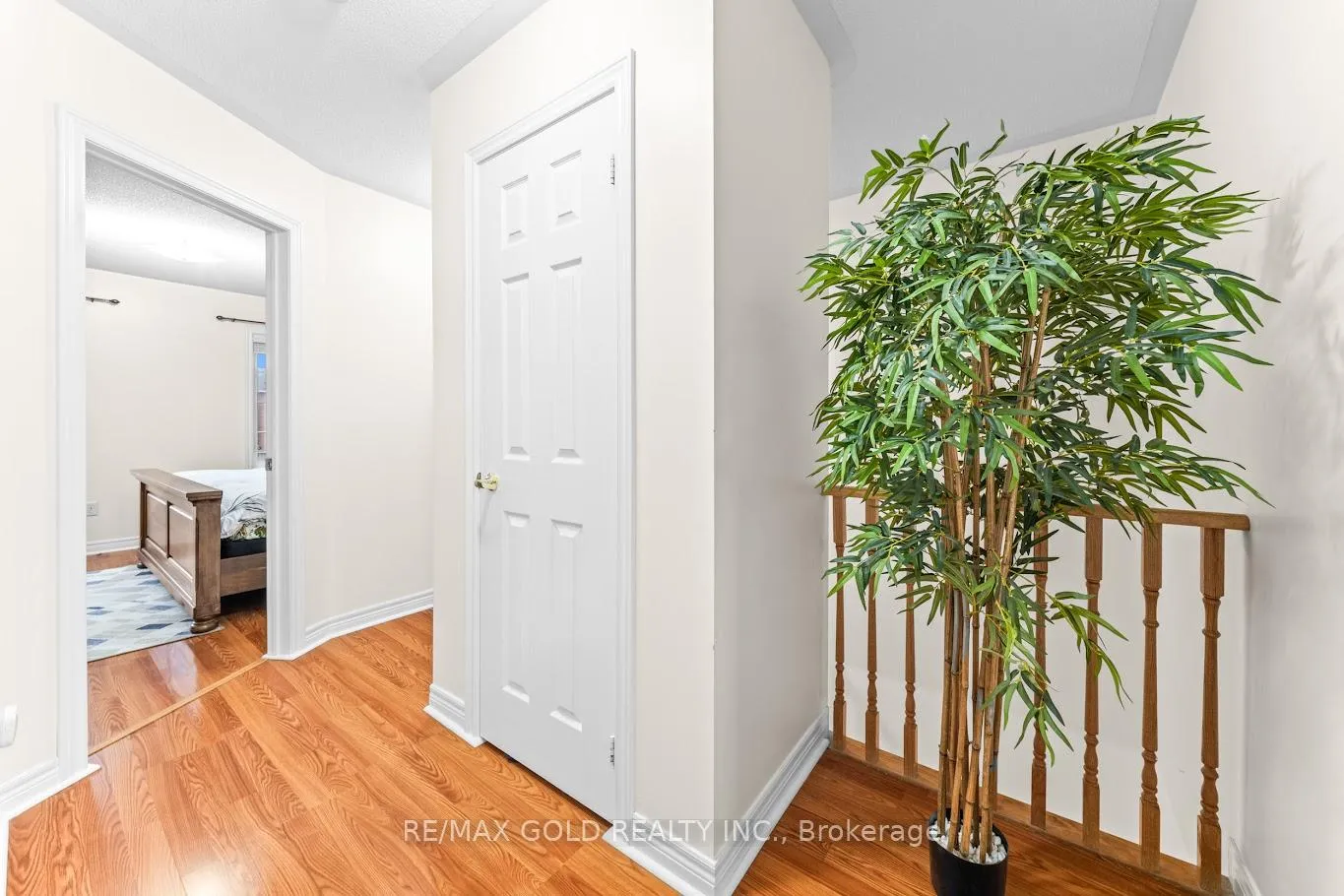 Photo 32 of 52 Arizona Drive, Brampton, Bram West — HOMEH