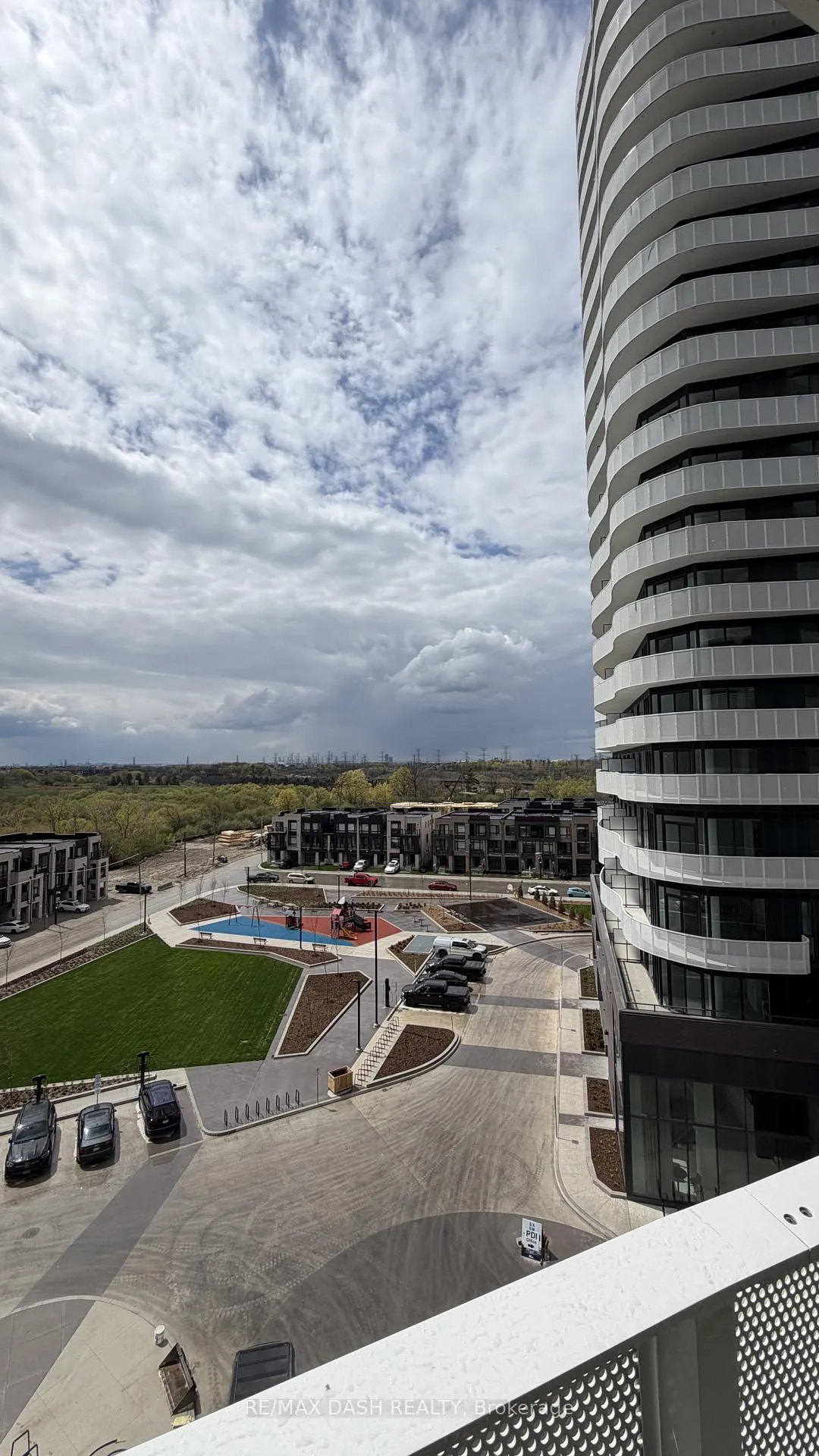 Photo 20 of Unit 616, 6 Flavelle Trail, Vaughan, Steeles West Industrial — HOMEH
