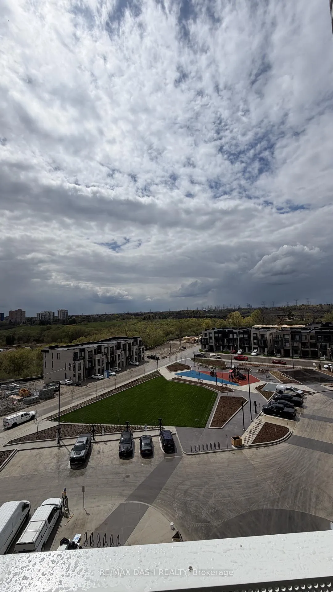 Photo 21 of Unit 616, 6 Flavelle Trail, Vaughan, Steeles West Industrial — HOMEH