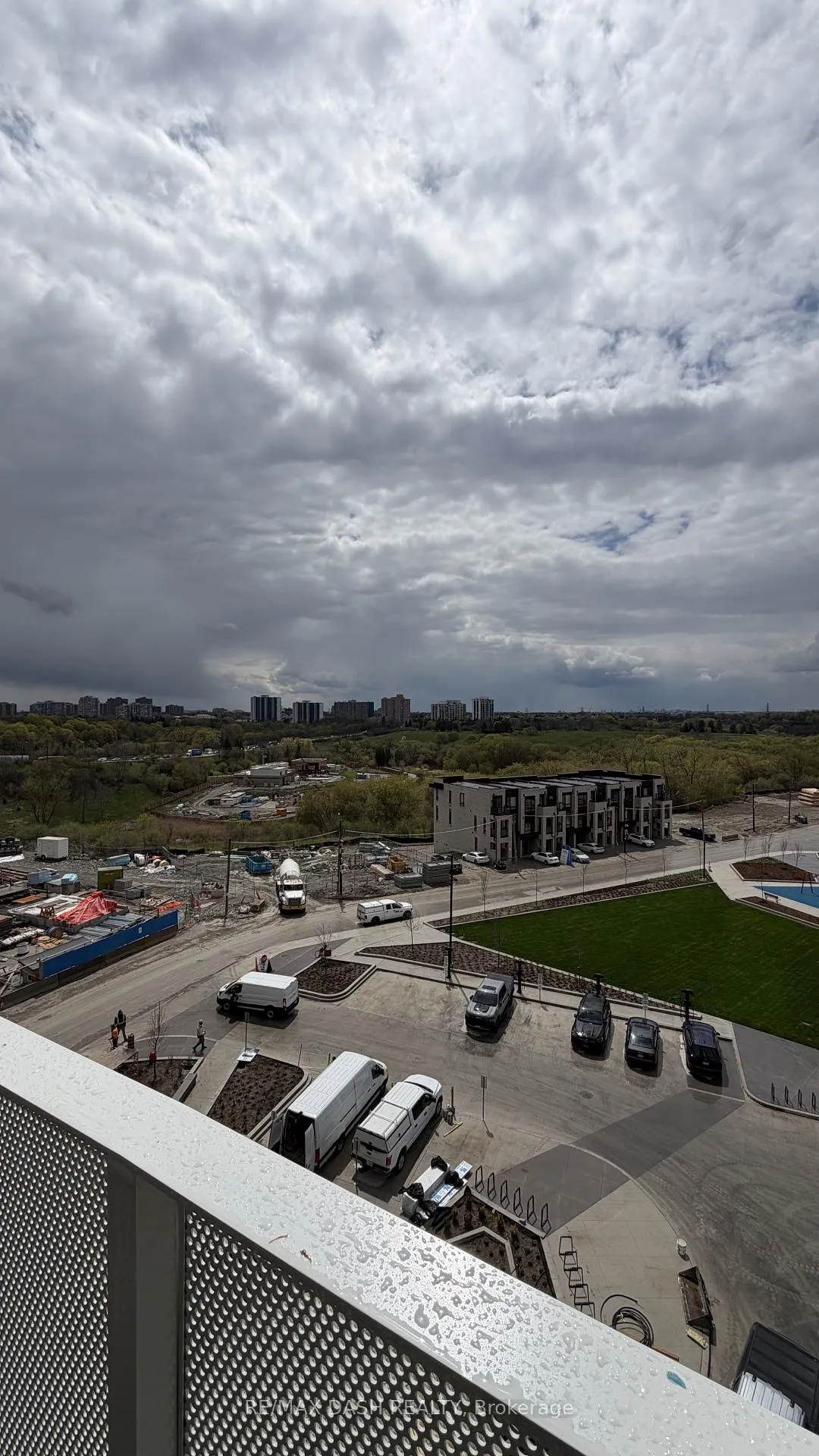 Photo 23 of Unit 616, 6 Flavelle Trail, Vaughan, Steeles West Industrial — HOMEH