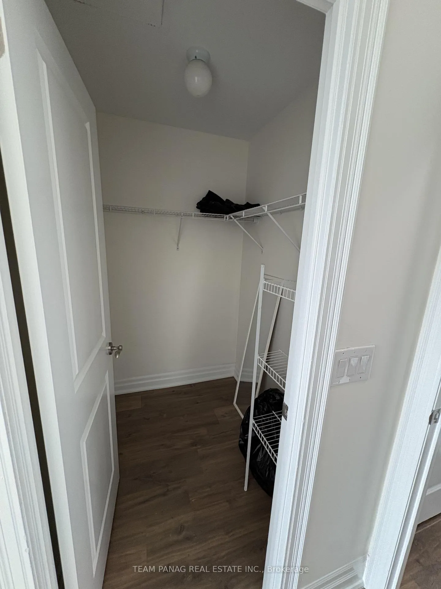 Photo 9 of Unit 203, 100 John Street, Brampton, Downtown Brampton — HOMEH