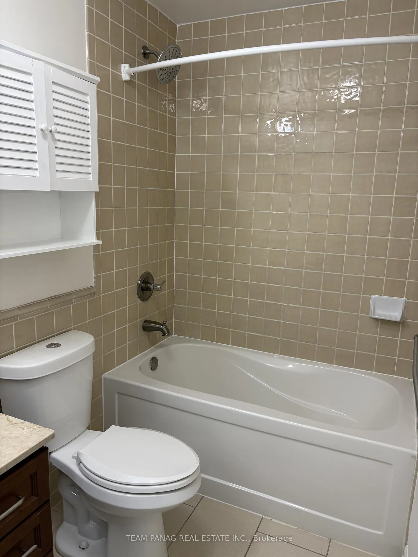 Photo 12 of Unit 203, 100 John Street, Brampton, Downtown Brampton — HOMEH