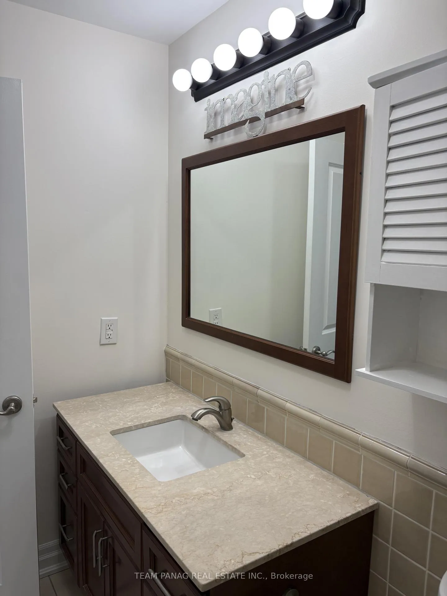 Photo 13 of Unit 203, 100 John Street, Brampton, Downtown Brampton — HOMEH