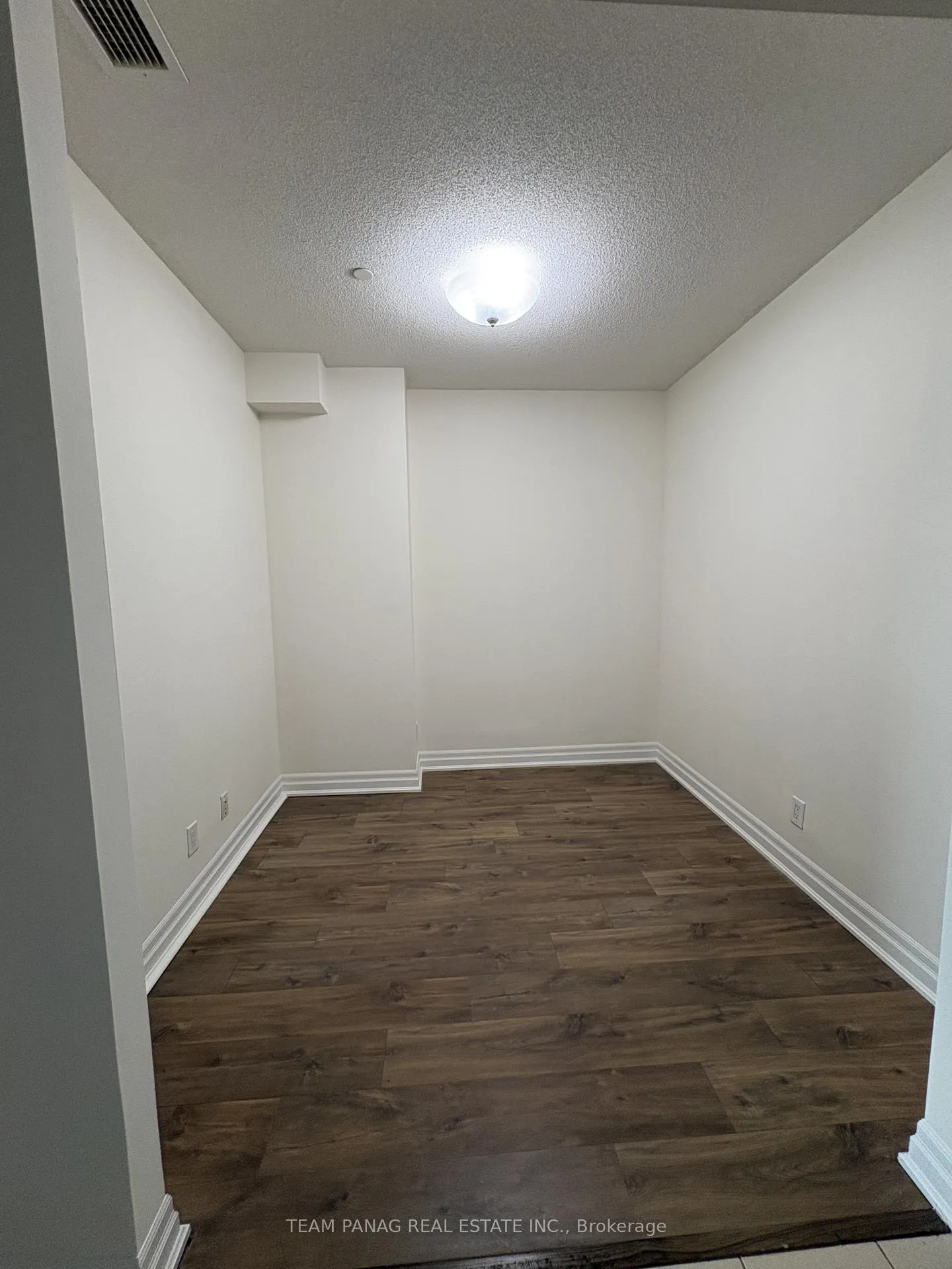 Photo 14 of Unit 203, 100 John Street, Brampton, Downtown Brampton — HOMEH