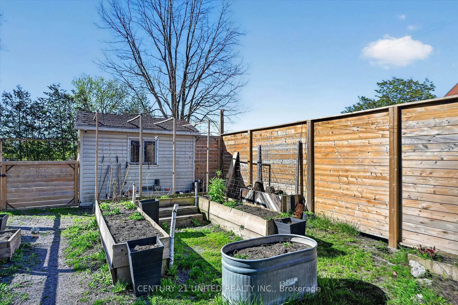 Photo 44 of 201 Romaine Street, Peterborough, Otonabee Ward 1 — HOMEH
