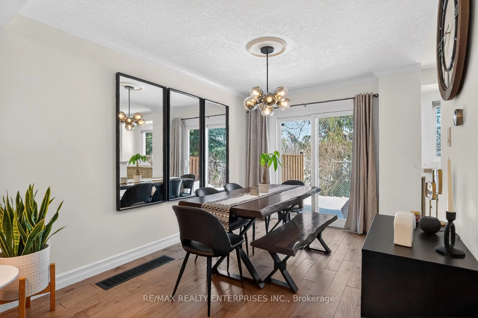 Photo 4 of Unit 19, 2920 Headon Forest, Burlington, Headon — HOMEH
