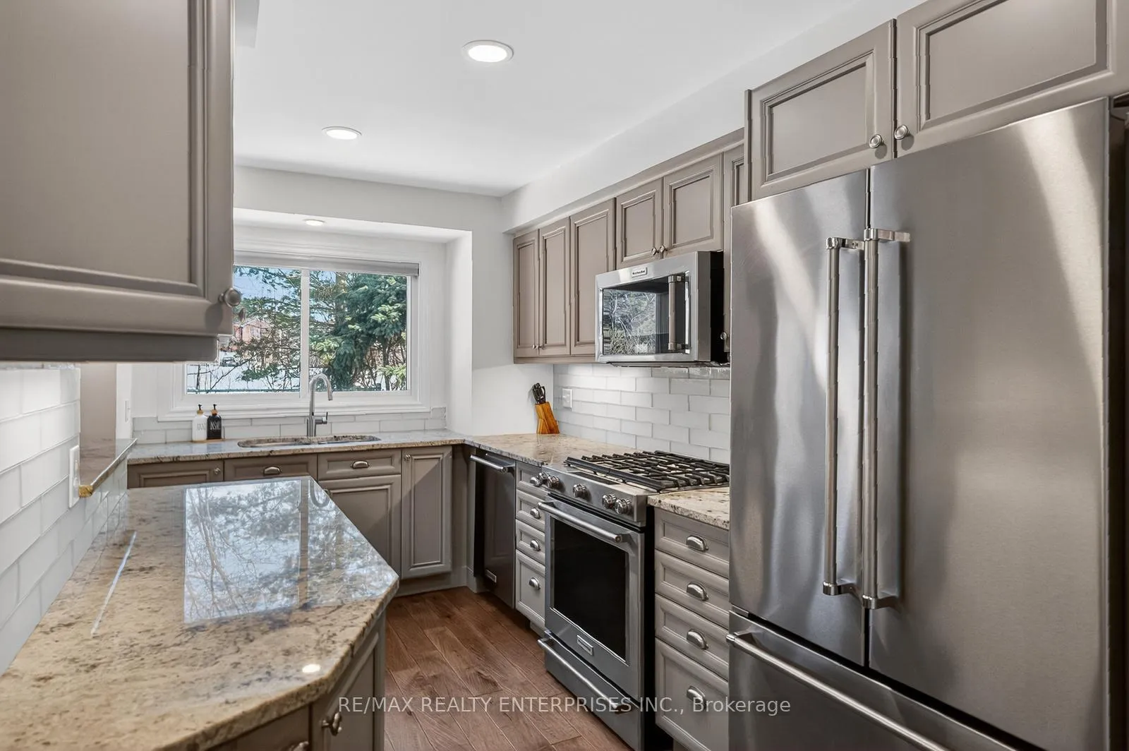 Photo 8 of Unit 19, 2920 Headon Forest, Burlington, Headon — HOMEH