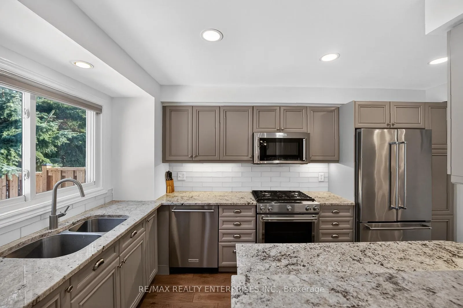 Photo 10 of Unit 19, 2920 Headon Forest, Burlington, Headon — HOMEH