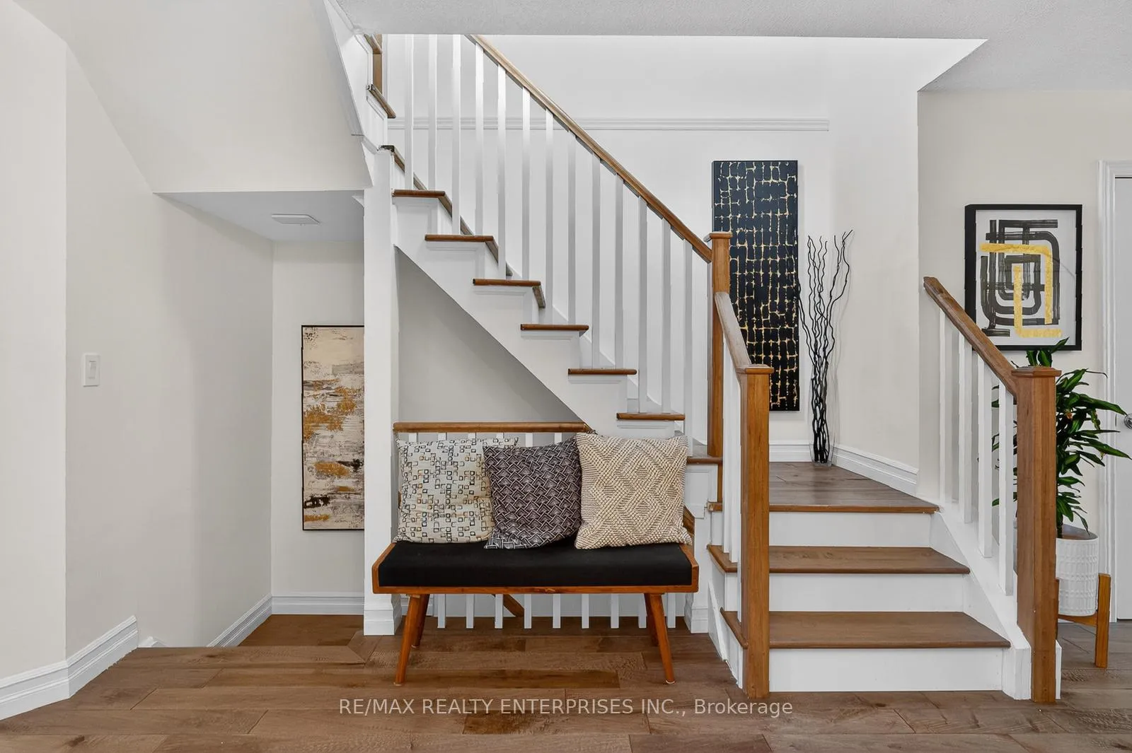 Photo 15 of Unit 19, 2920 Headon Forest, Burlington, Headon — HOMEH