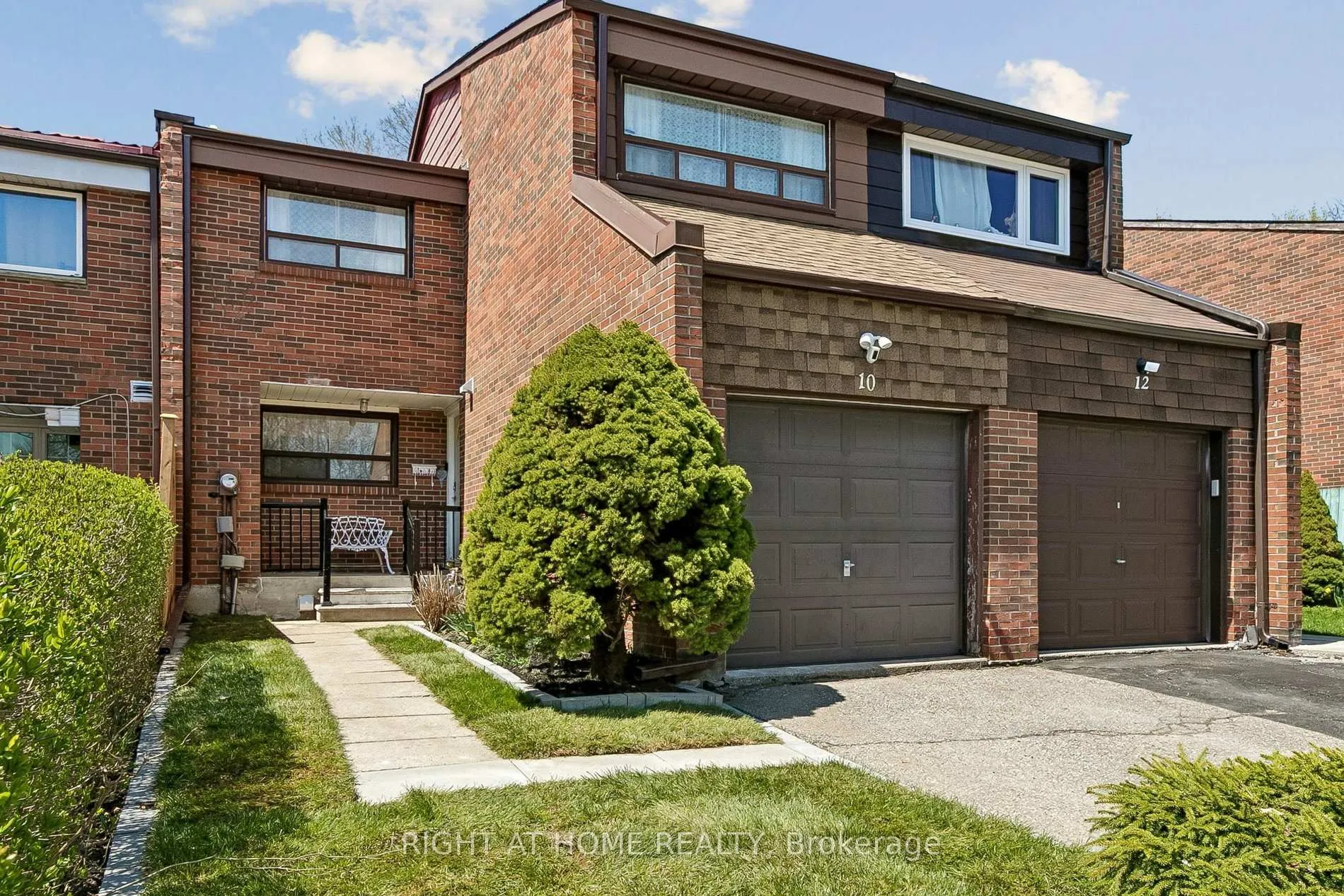 Photo 1 of 10 Sachems Place, Scarborough, Malvern — HOMEH