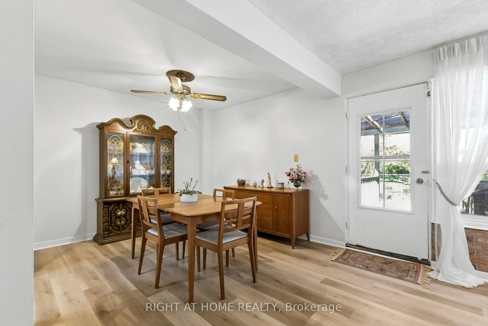 Photo 15 of 10 Sachems Place, Scarborough, Malvern — HOMEH