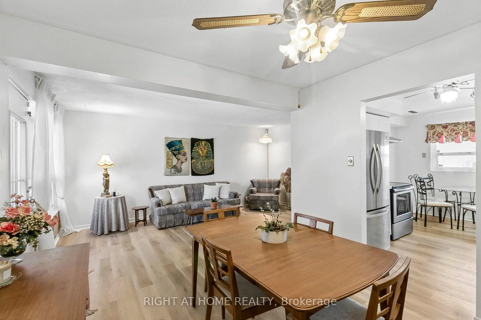 Photo 17 of 10 Sachems Place, Scarborough, Malvern — HOMEH
