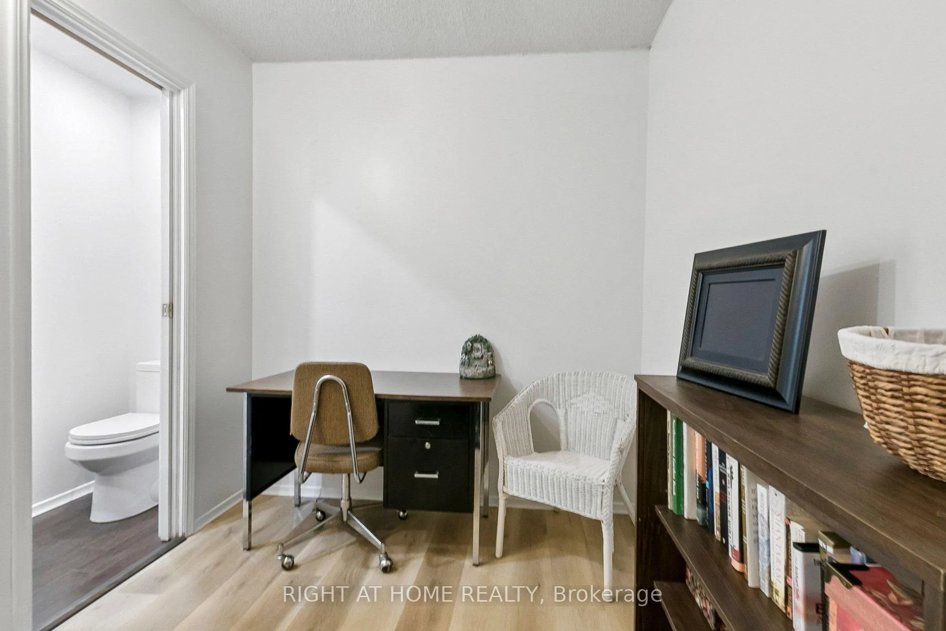 Photo 29 of 10 Sachems Place, Scarborough, Malvern — HOMEH