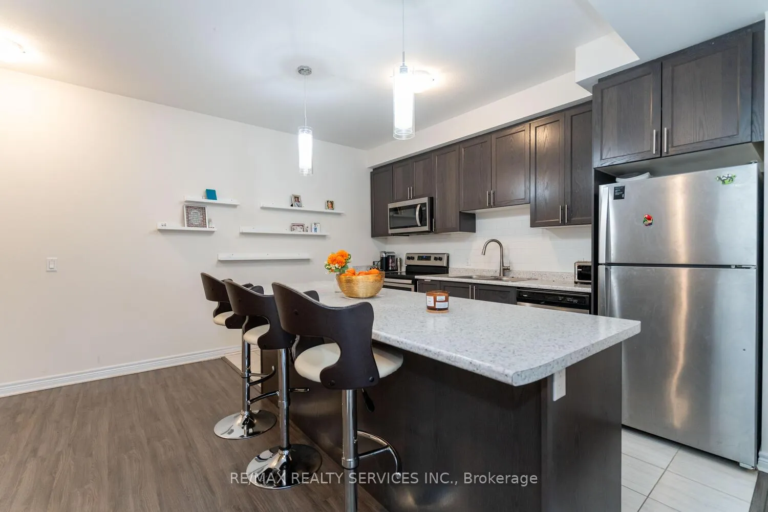 Photo 16 of 7 Ridgeside Lane, Hamilton, Waterdown — HOMEH