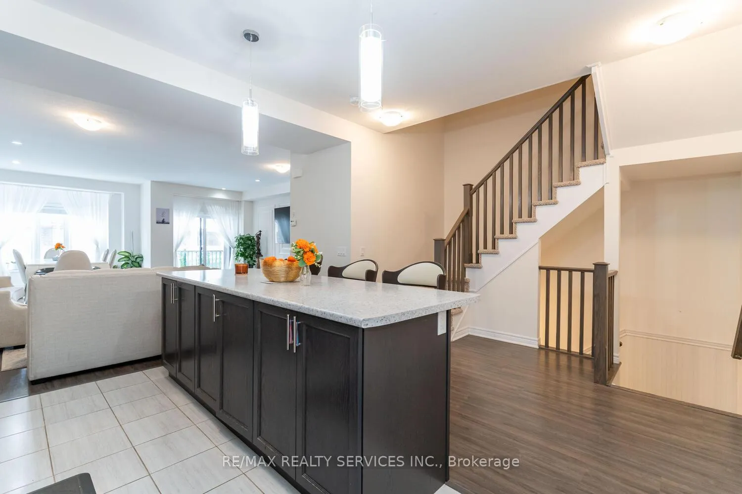 Photo 18 of 7 Ridgeside Lane, Hamilton, Waterdown — HOMEH