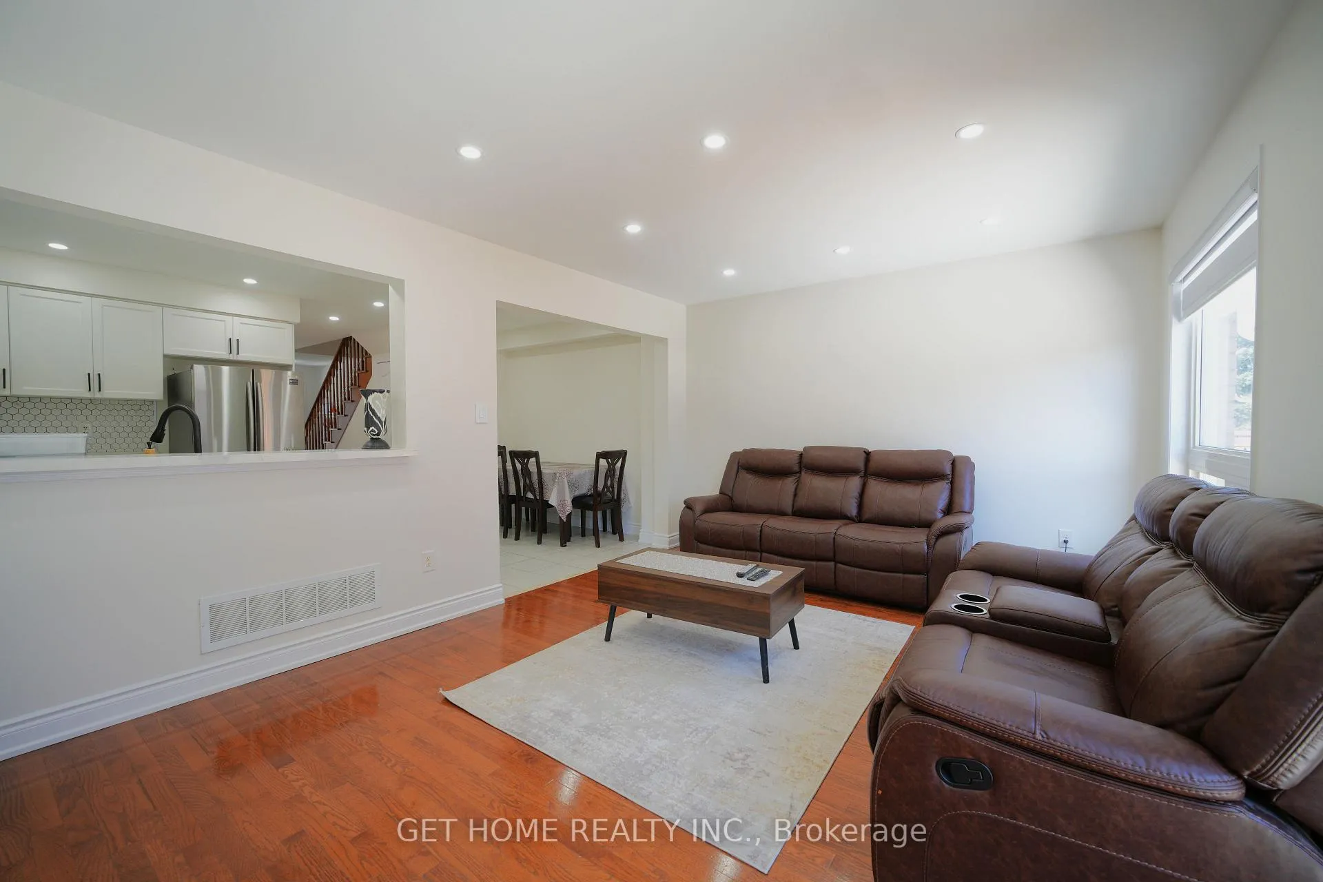 Photo 9 of 78 Spicebush Terrace, Brampton, Credit Valley — HOMEH