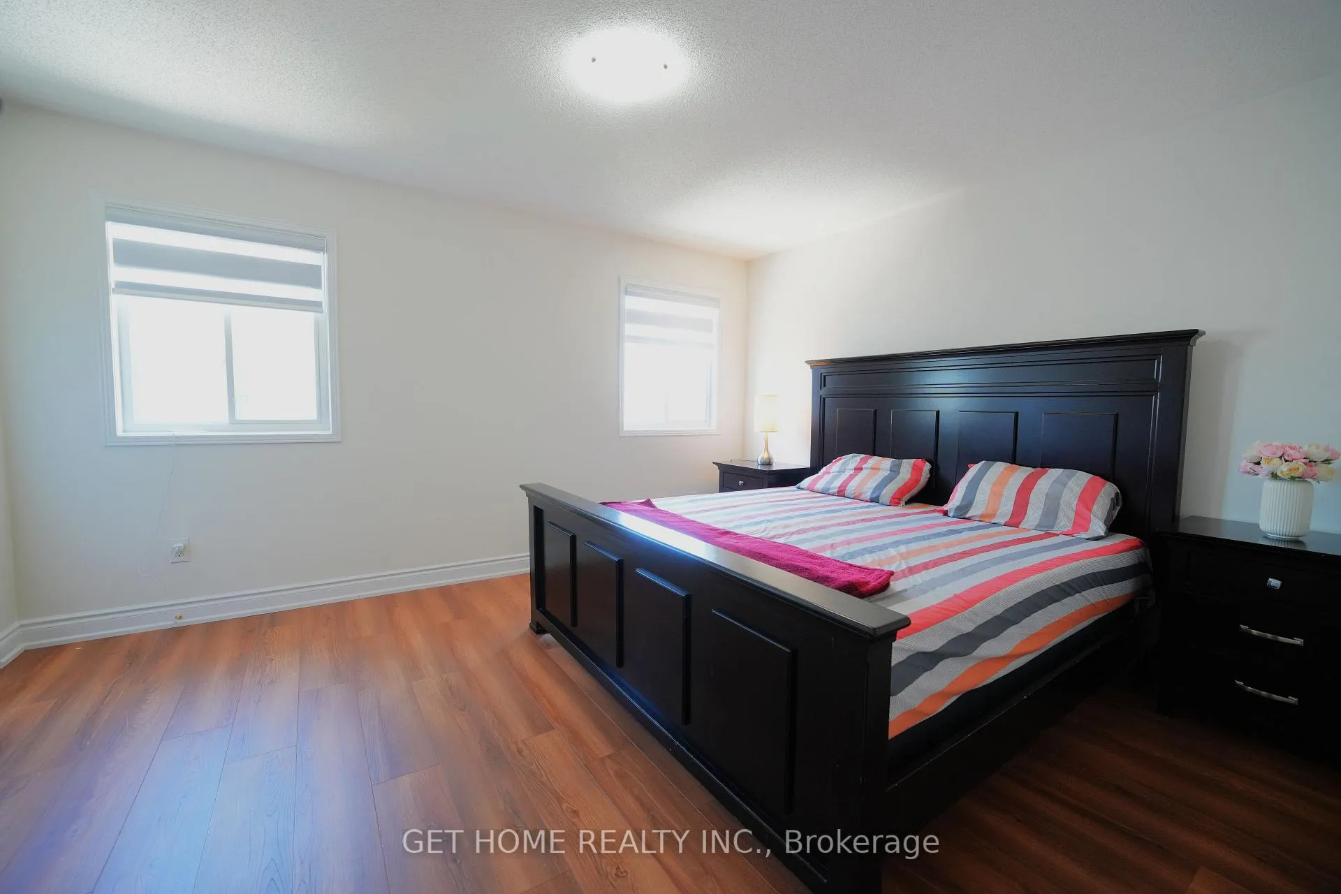 Photo 16 of 78 Spicebush Terrace, Brampton, Credit Valley — HOMEH