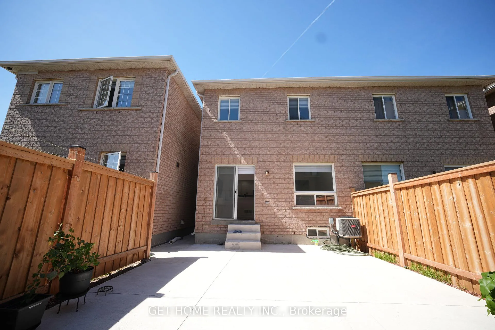 Photo 25 of 78 Spicebush Terrace, Brampton, Credit Valley — HOMEH