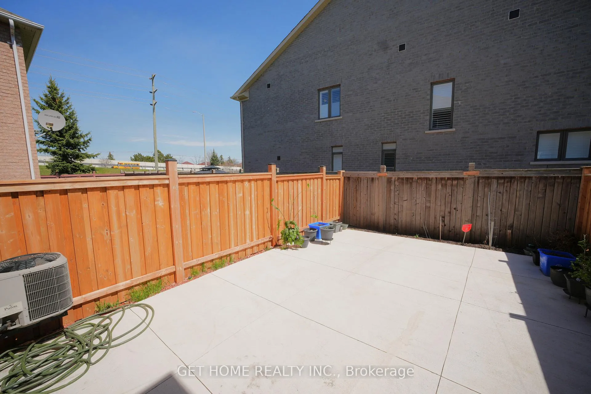 Photo 26 of 78 Spicebush Terrace, Brampton, Credit Valley — HOMEH