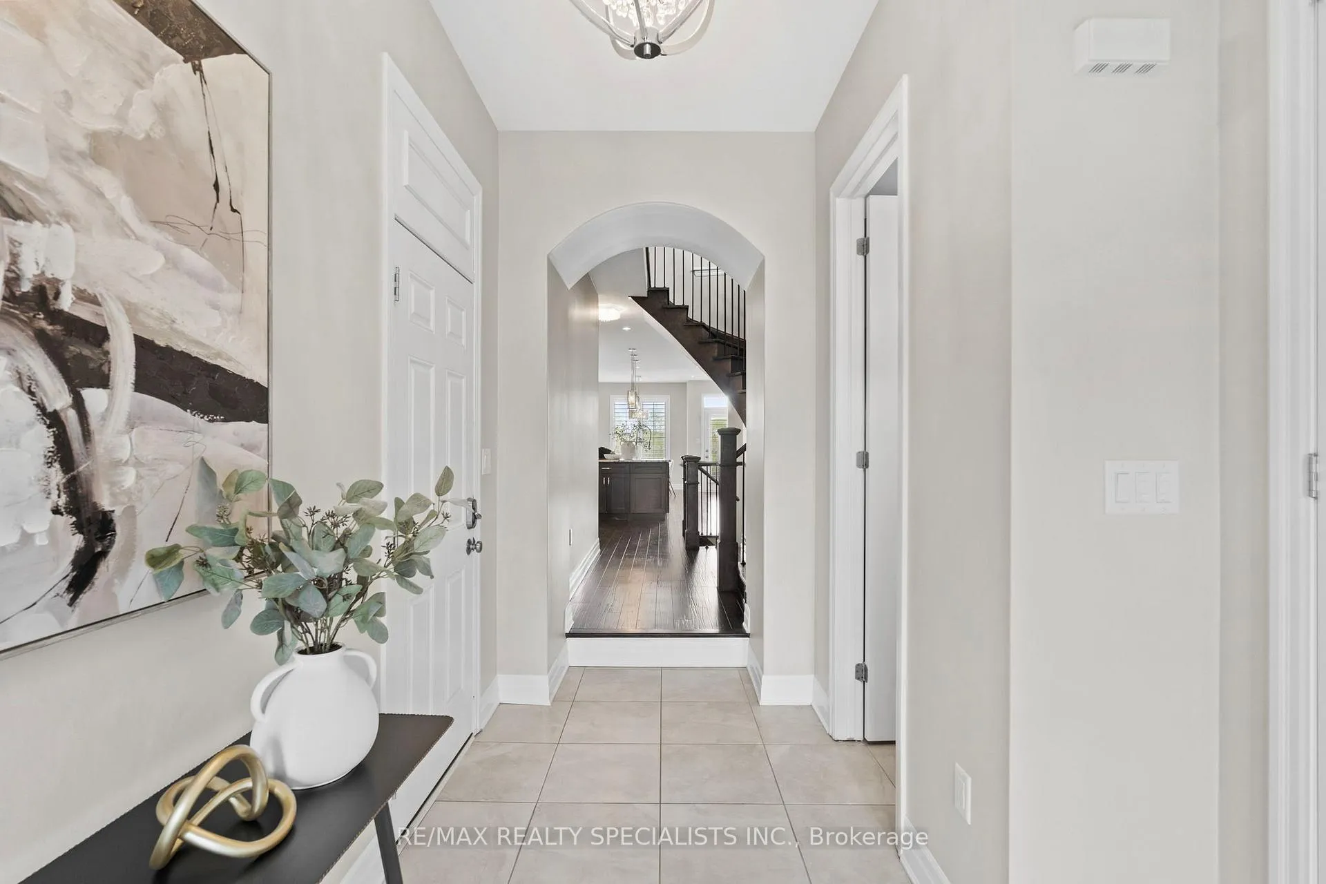 Photo 4 of 1406 Orr Terrace, Milton, Ford — HOMEH