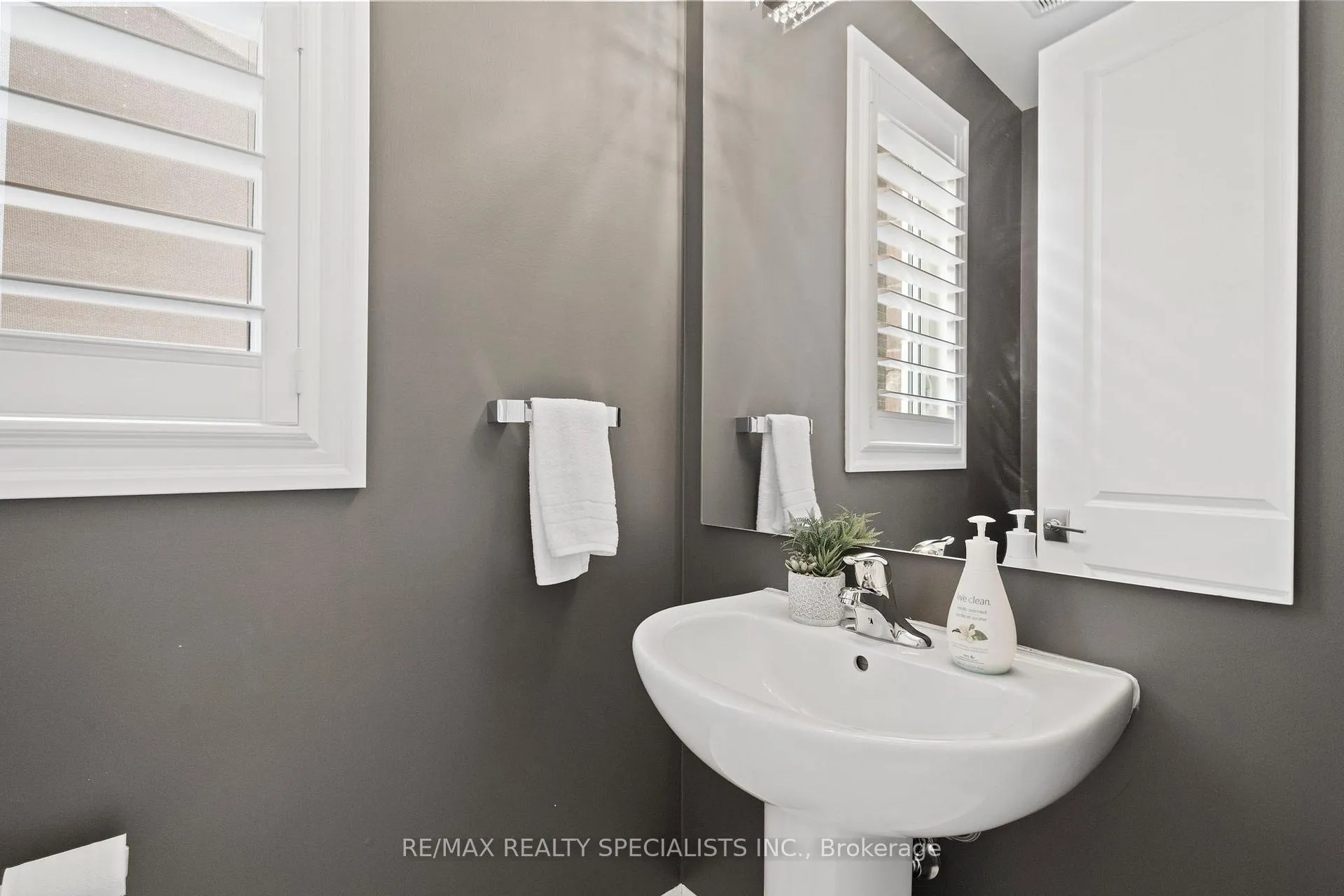 Photo 13 of 1406 Orr Terrace, Milton, Ford — HOMEH