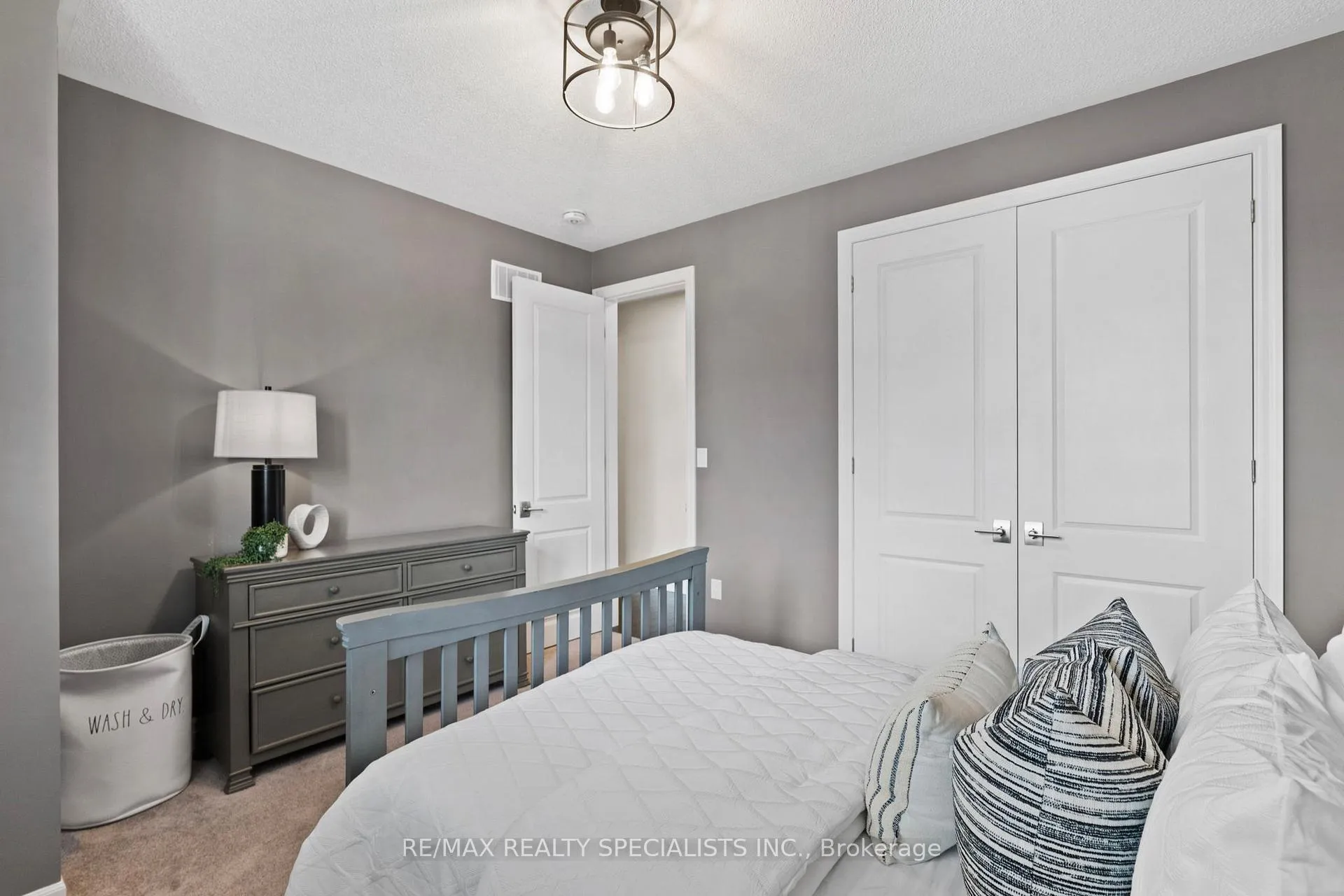 Photo 21 of 1406 Orr Terrace, Milton, Ford — HOMEH
