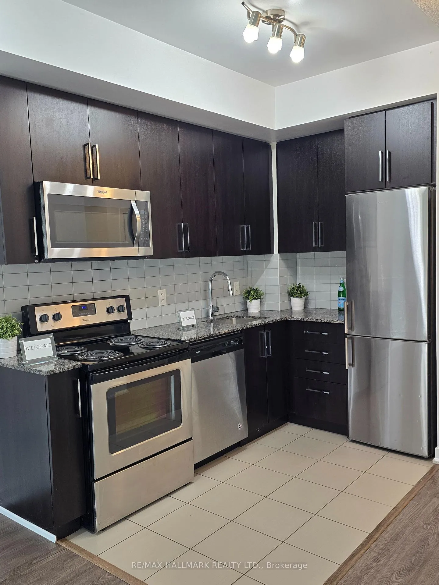 Photo 8 of Unit 812, 840 Queens Plate Drive, Etobicoke, West Humber-Clairville — HOMEH