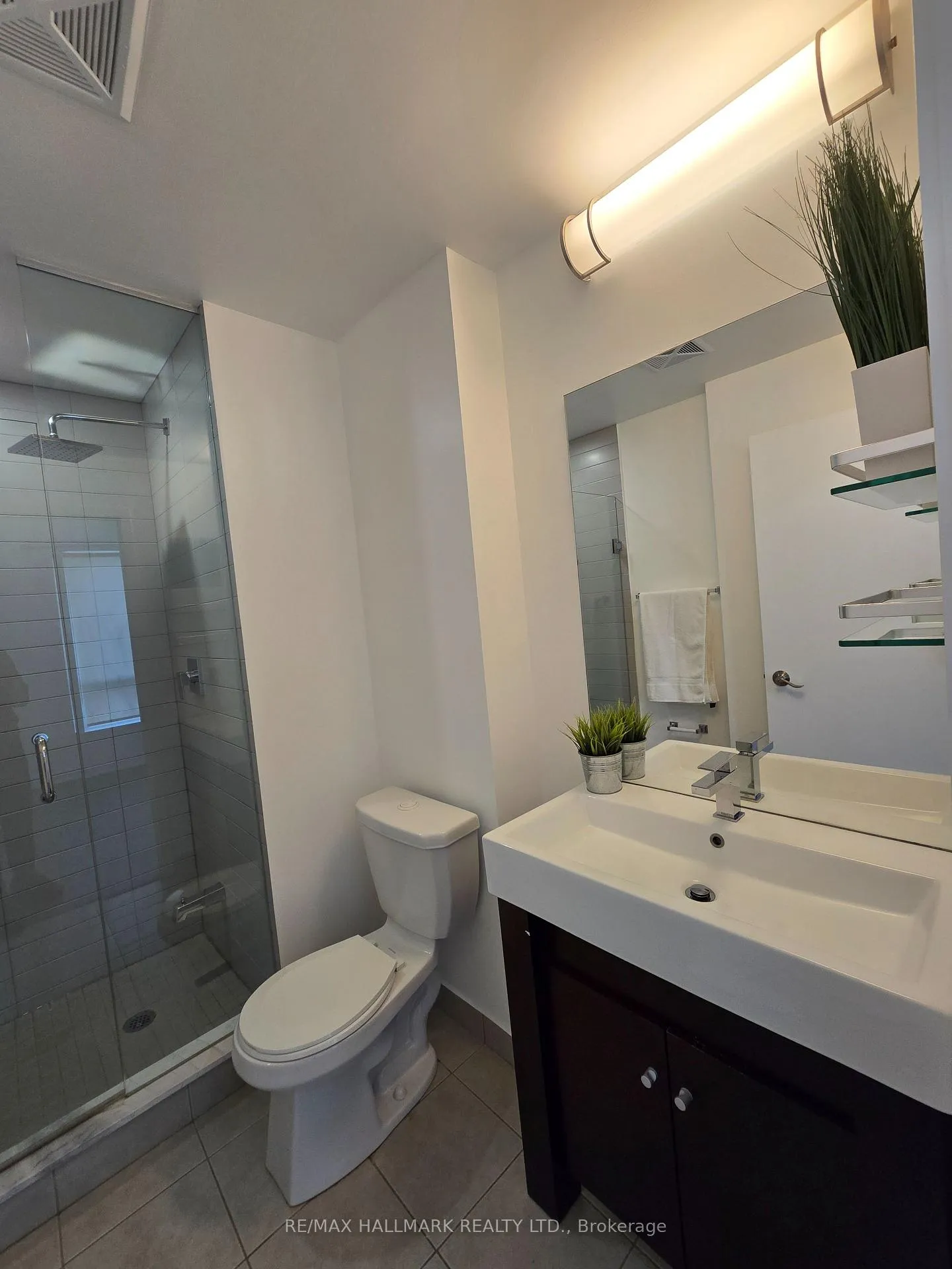 Photo 19 of Unit 812, 840 Queens Plate Drive, Etobicoke, West Humber-Clairville — HOMEH