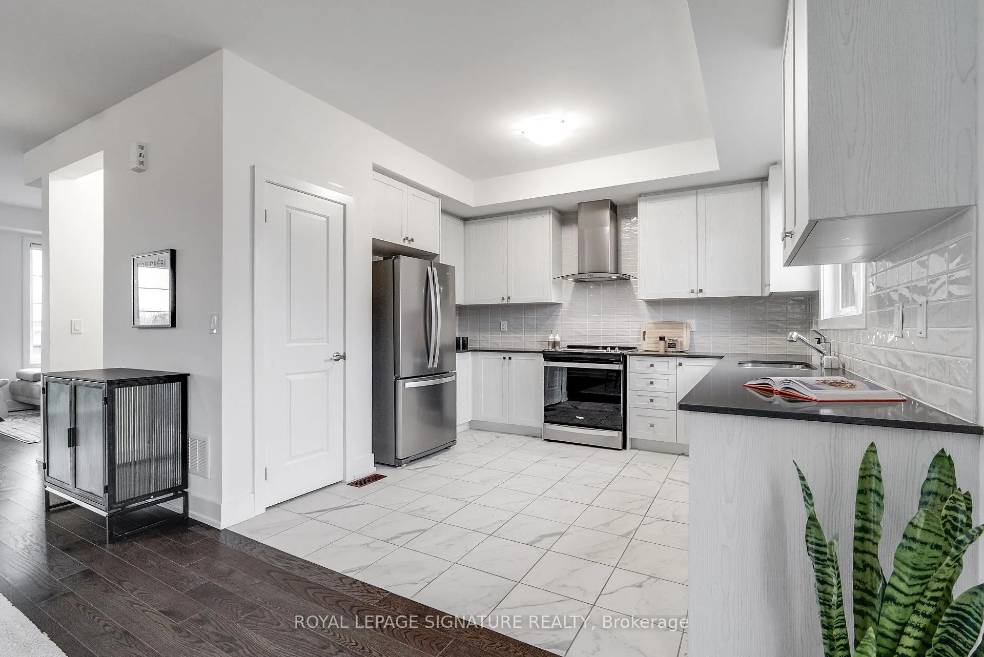 Photo 6 of 10 Sobczak Drive, Whitby, Port Whitby — HOMEH