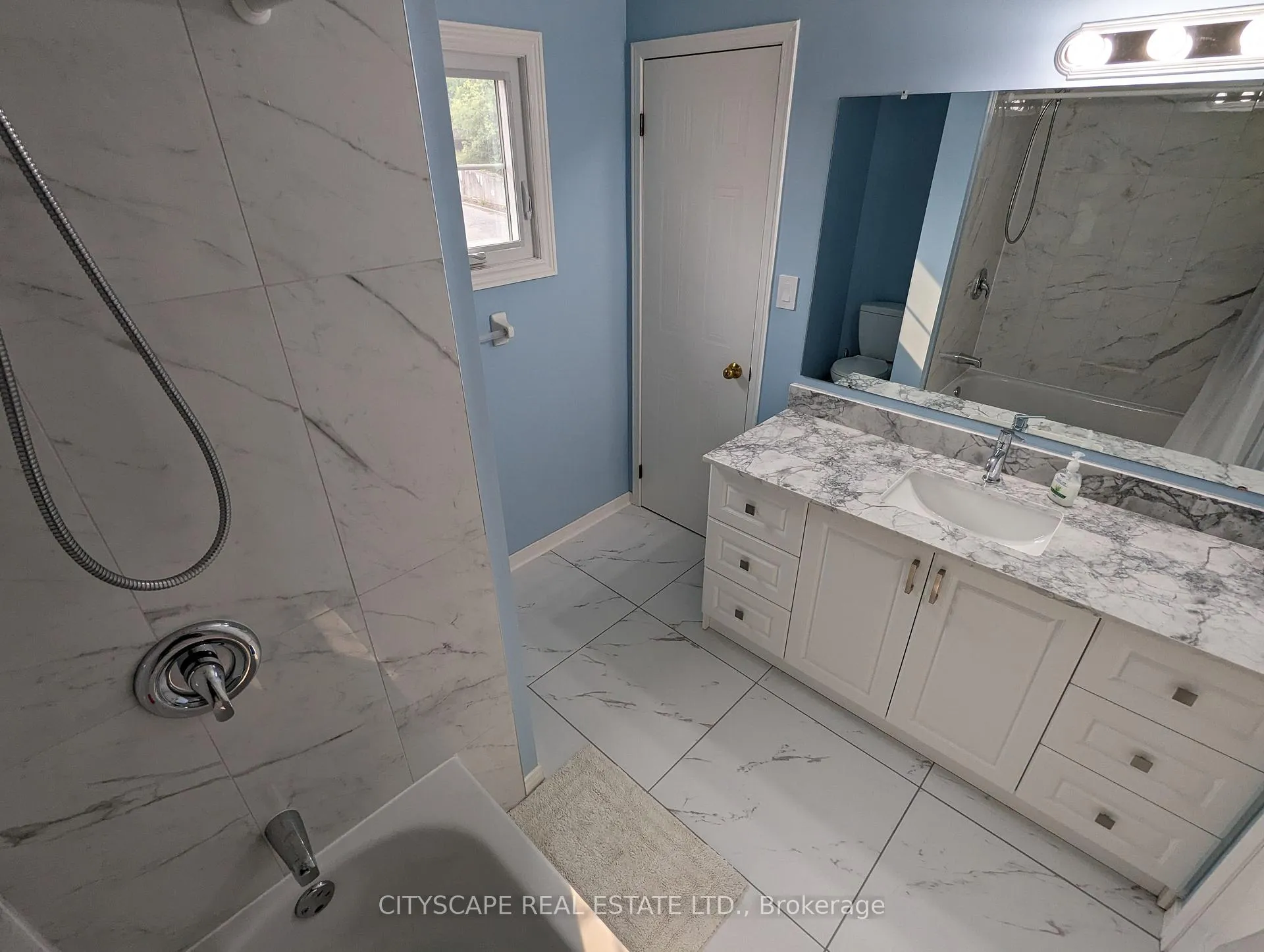 Photo 24 of Unit 17, 250 Keats Way, Waterloo, Beechwood — HOMEH