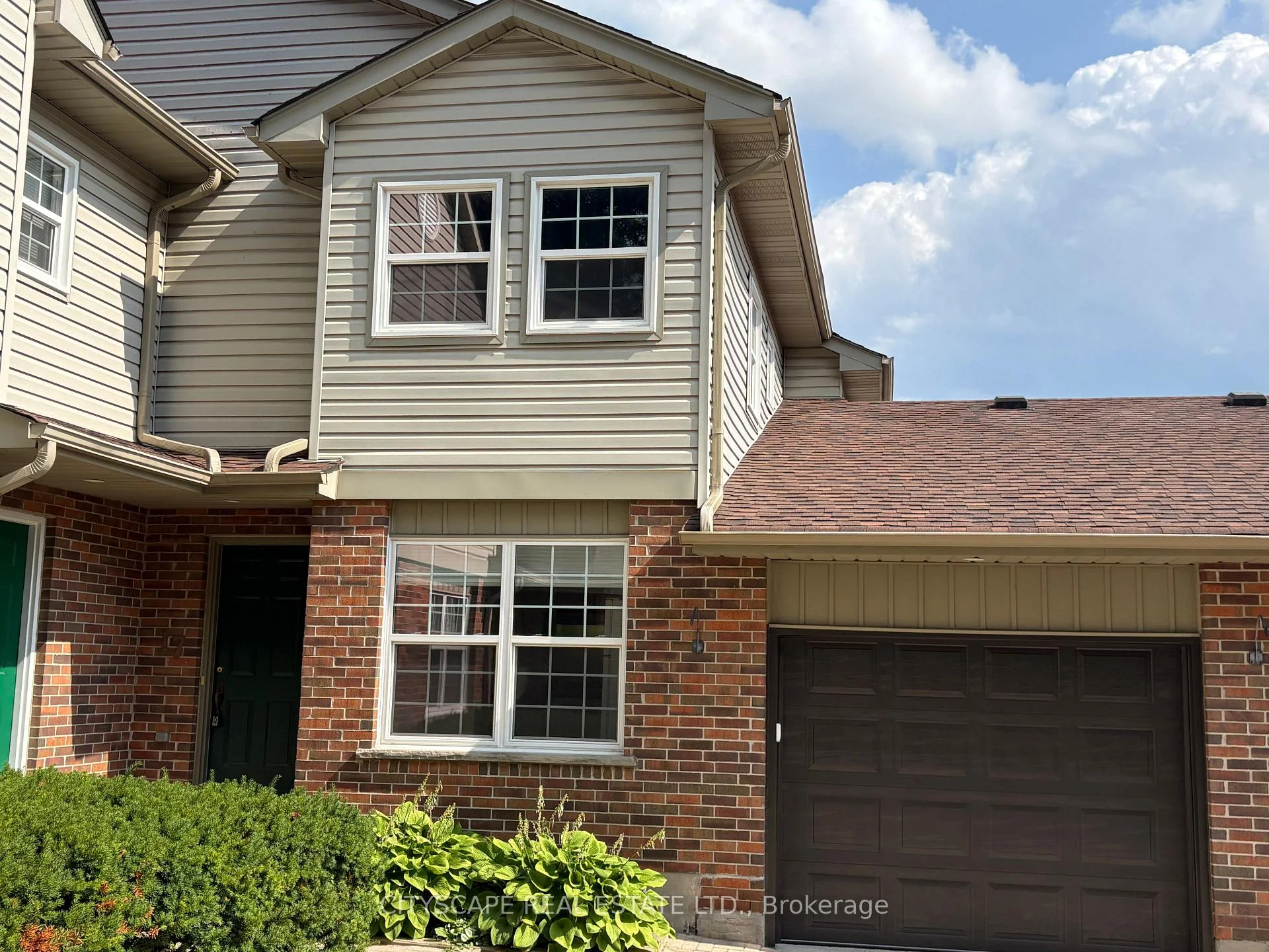 Photo of Unit 17, 250 Keats Way