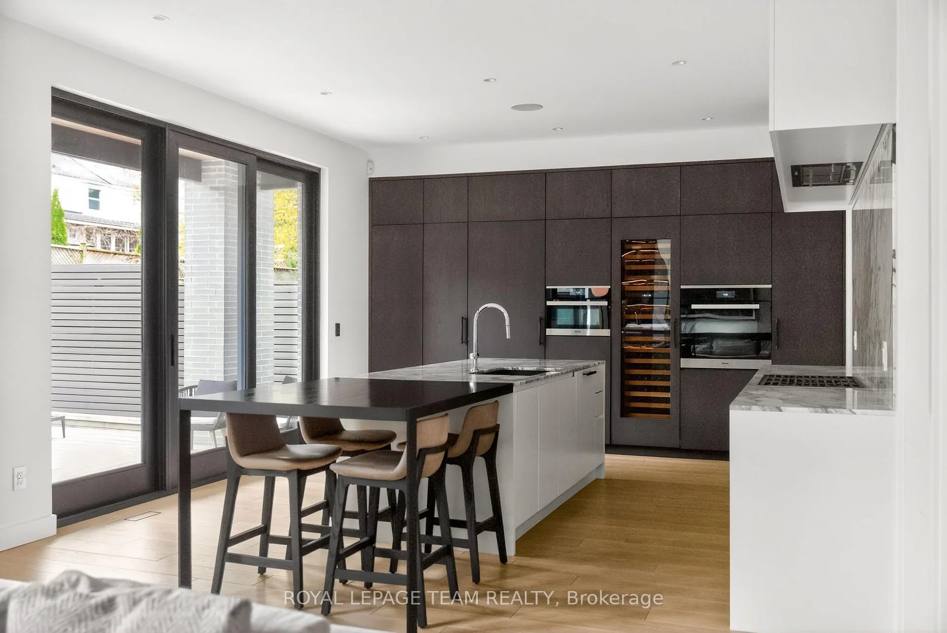 Photo 16 of 511 Fraser Avenue, Ottawa, McKellar/Highland — HOMEH
