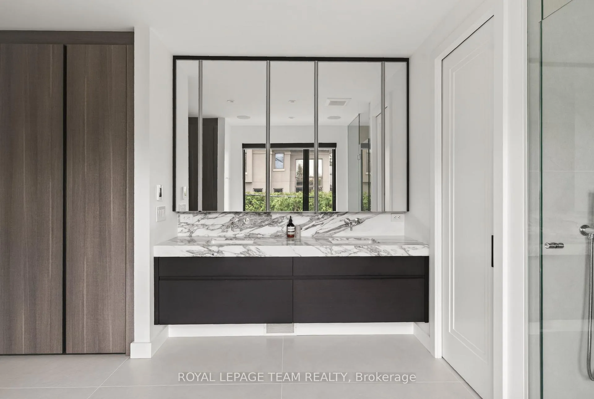 Photo 33 of 511 Fraser Avenue, Ottawa, McKellar/Highland — HOMEH