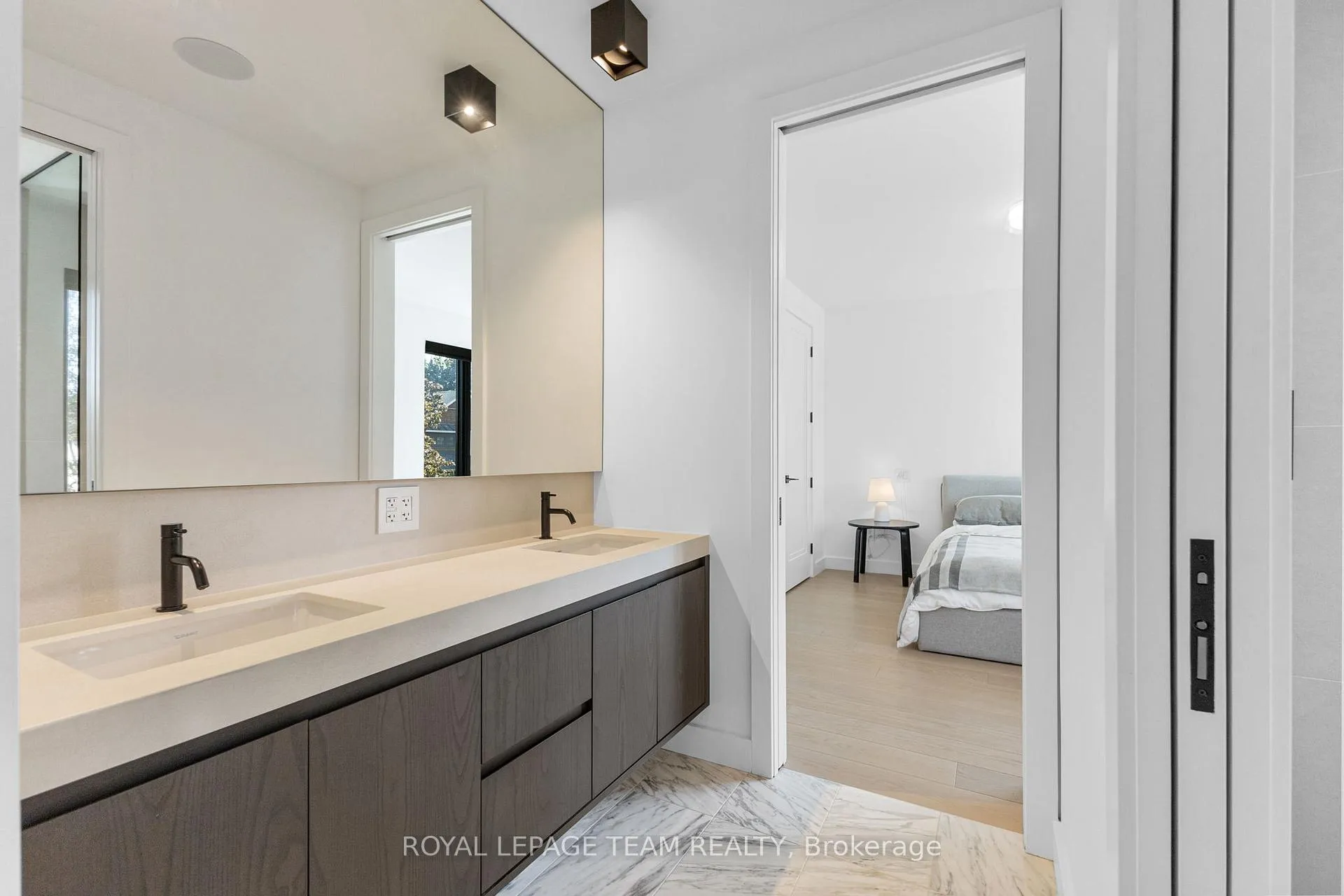 Photo 34 of 511 Fraser Avenue, Ottawa, McKellar/Highland — HOMEH