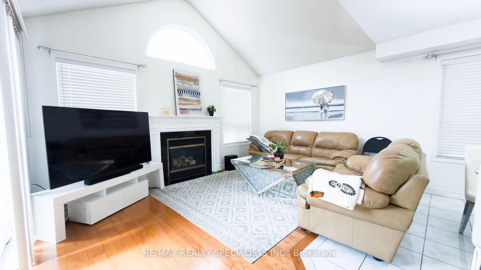 Photo 6 of 32 Feather Reed Way, Brampton, Sandringham-Wellington — HOMEH