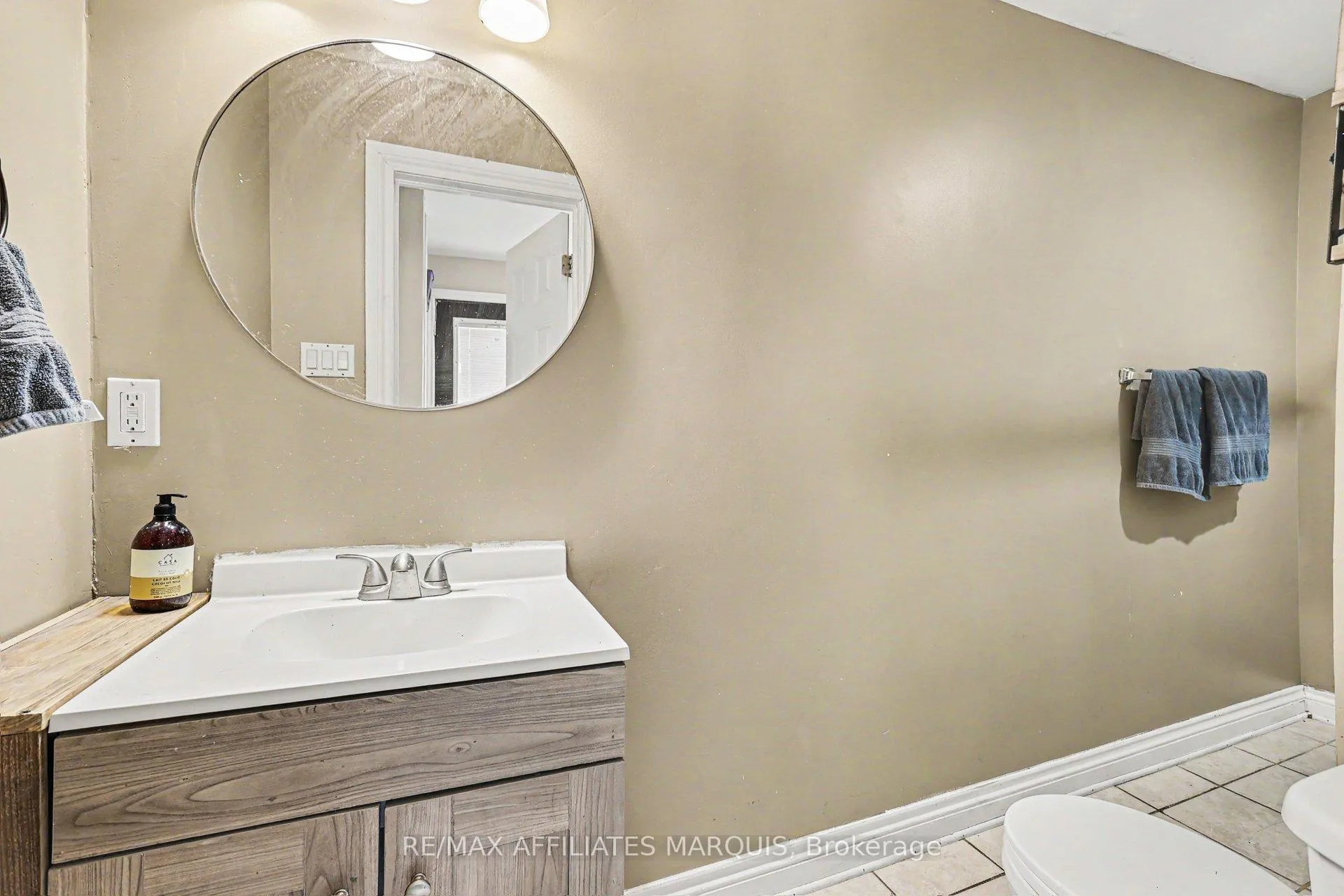 Photo 15 of 103 William Street E, Smiths Falls — HOMEH
